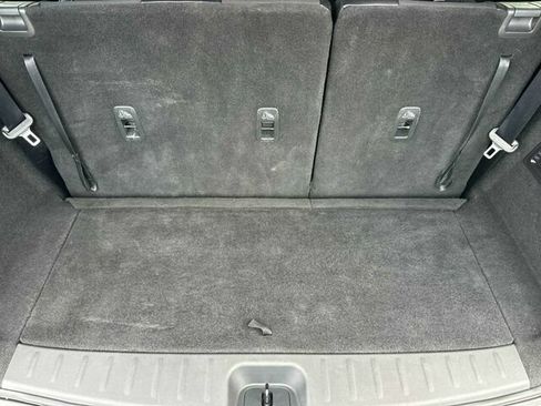 Used 2023 Nissan Pathfinder SL FWD image 19