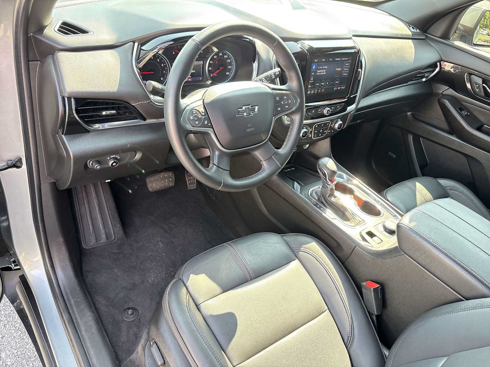 Used 2023 Chevrolet Traverse RS AWD/4WD image 10