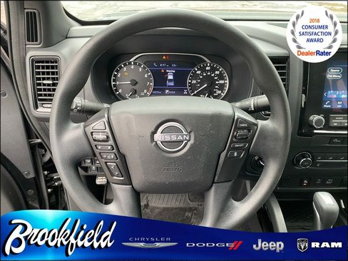 Used 2023 Nissan Frontier SV w/ Midnight Edition Package image 26