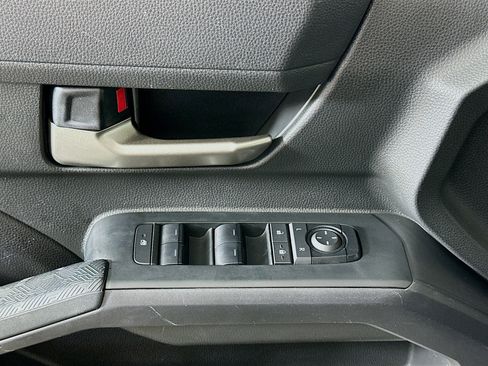 Used 2025 Toyota Tacoma TRD Off-Road AWD/4WD image 15