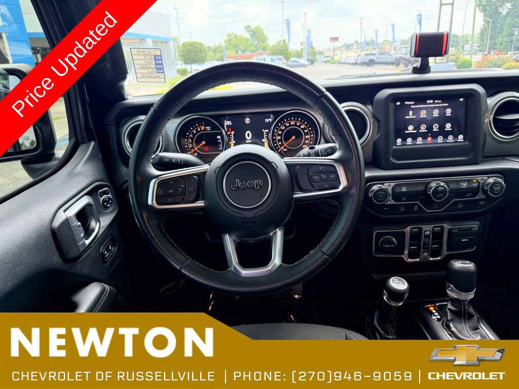 Used 2019 Jeep Wrangler Unlimited Sahara AWD/4WD image 10