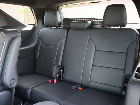 New 2026 Chevrolet Traverse High Country w/ LPO, Floor Liner Package AWD/4WD image 22