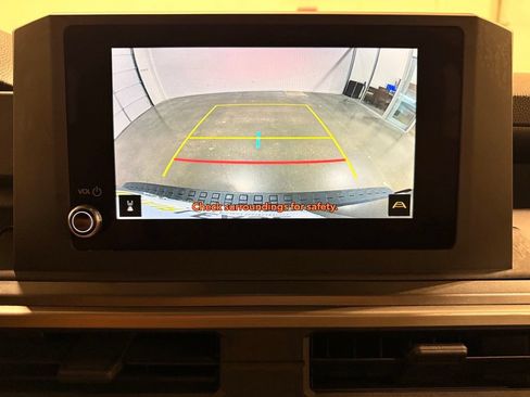 Used 2025 Toyota 4Runner SR5 AWD/4WD image 24
