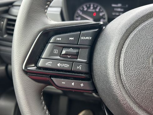 Used 2025 Subaru Forester Premium image 17