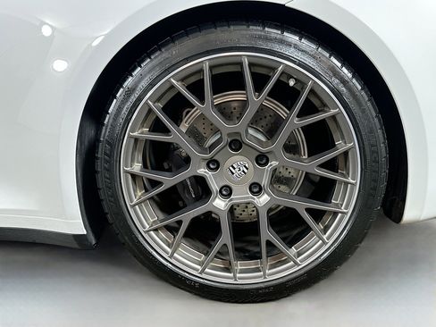 Used 2021 Porsche 911 Carrera image 30