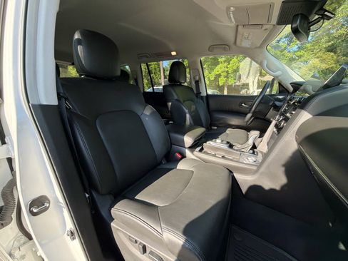 Used 2021 Nissan Armada SV w/ SV Appearance Package RWD image 19