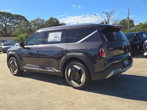 New 2026 Kia EV9 Wind image 6