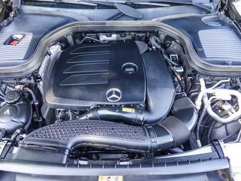 Certified 2022 Mercedes-Benz GLC 300 image 27
