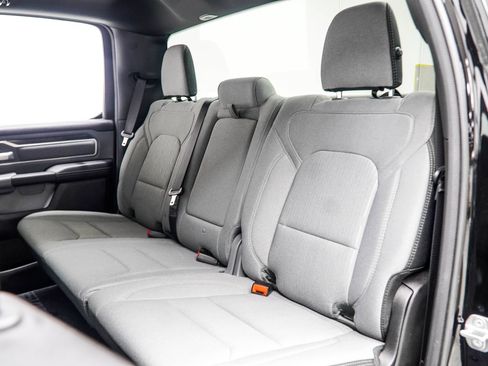 Used 2021 RAM 1500 Big Horn AWD/4WD image 35