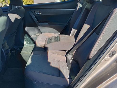 Used 2018 Toyota Corolla LE image 16