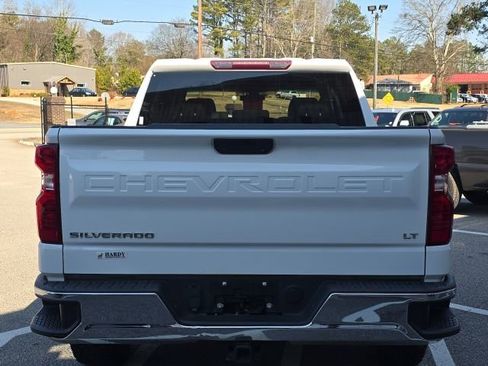Used 2021 Chevrolet Silverado 1500 LT image 4