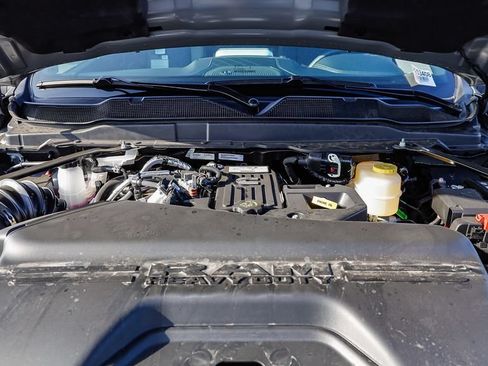 New 2026 RAM 2500 Limited AWD/4WD image 32