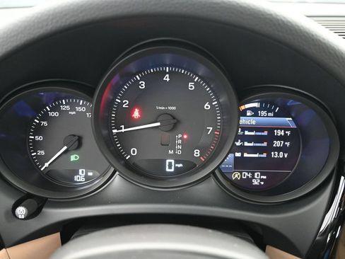 New 2026 Porsche Macan AWD/4WD image 15