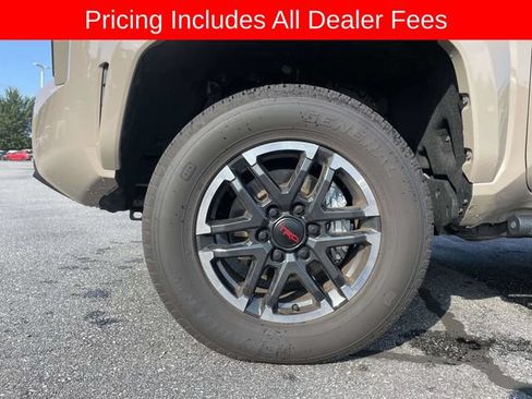 Used 2026 Toyota Tacoma TRD Sport AWD/4WD image 9