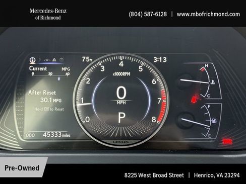 Used 2019 Lexus UX 200 w/ Accessory Package FWD image 22