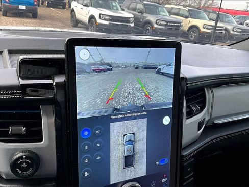 Certified 2022 Ford F150 Lightning Platinum image 22