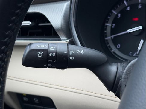 Used 2021 Toyota Highlander Platinum AWD/4WD image 23
