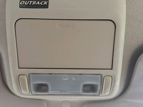 Used 2004 Subaru Outback Wagon AWD/4WD image 25