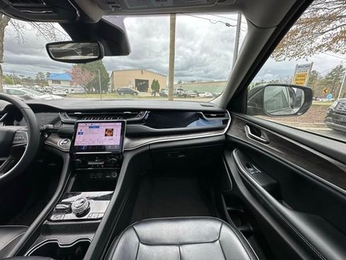 Used 2023 Jeep Grand Cherokee 4WD 4xe image 29