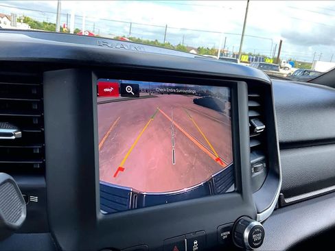 Used 2023 RAM 2500 Big Horn w/ Level 1 Equipment Group image 26