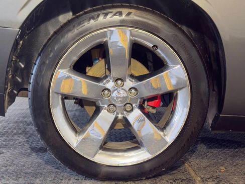 Used 2010 Dodge Challenger R/T RWD image 25
