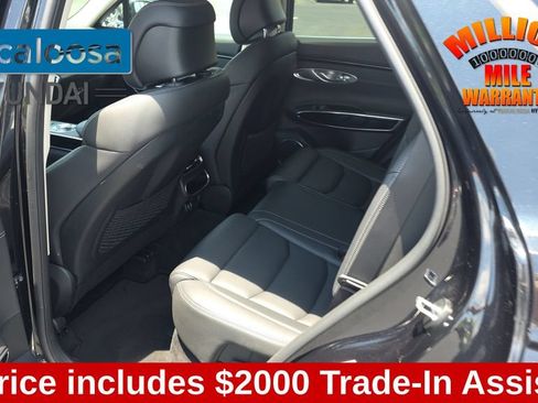 Used 2025 Genesis GV70 2.5T AWD/4WD image 24