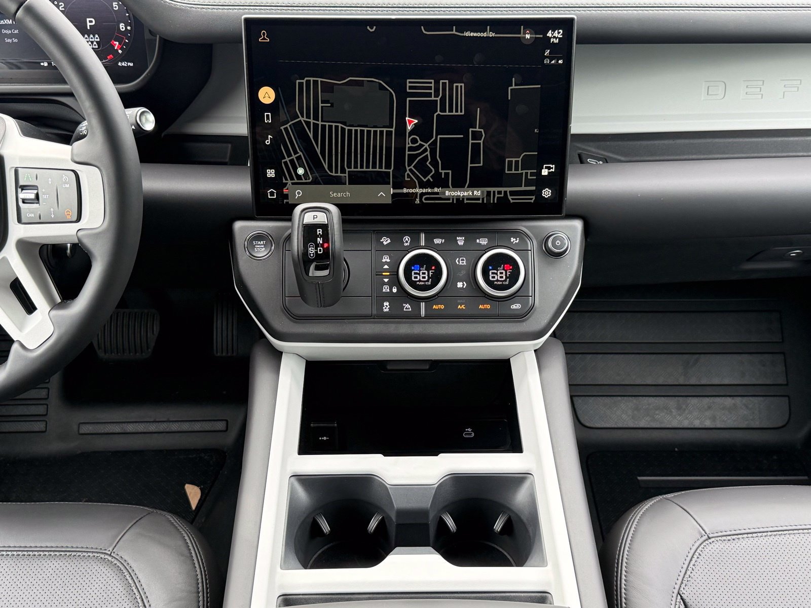 New 2026 Land Rover Defender 110 X-Dynamic SE AWD/4WD image 20