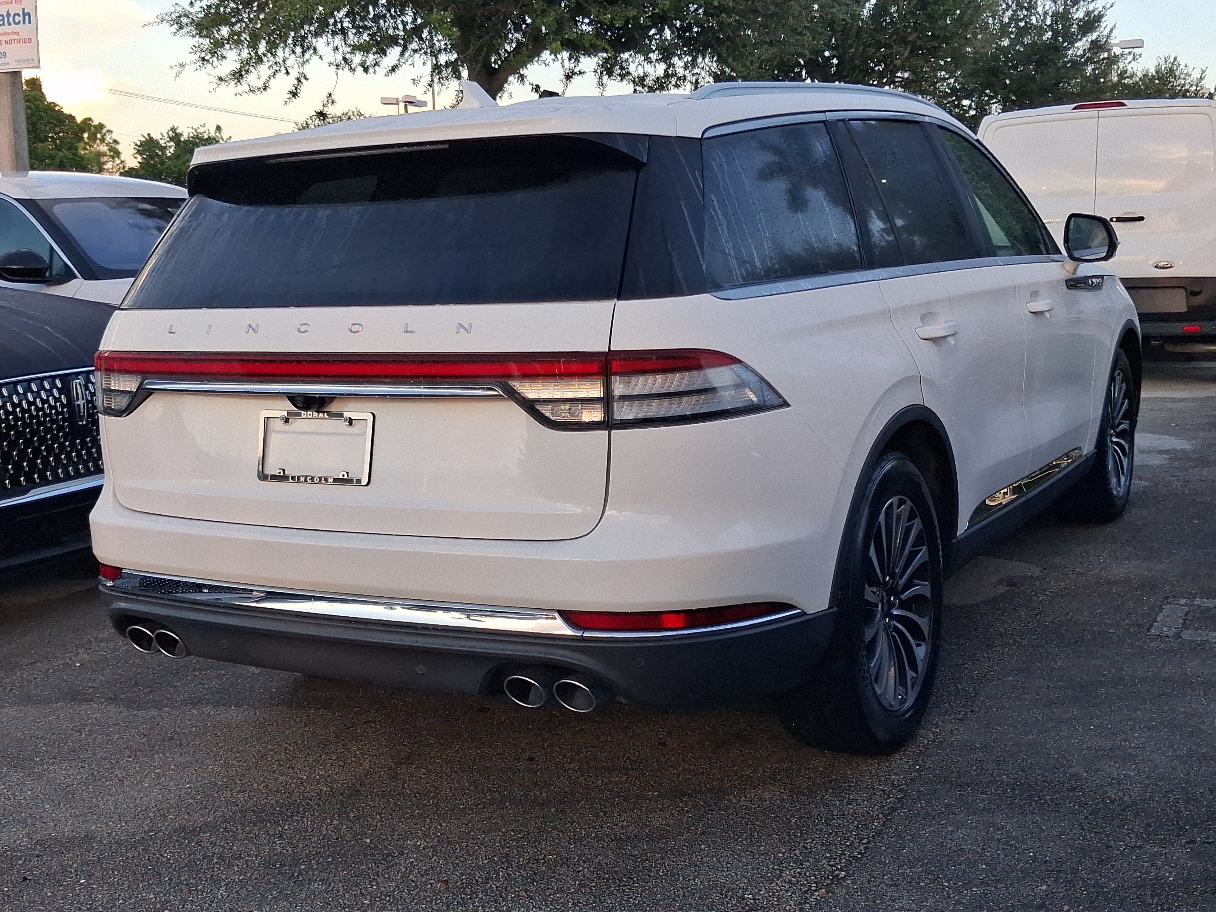 Certified 2022 Lincoln Aviator Reserve w/ Elements Package Plus RWD image 4