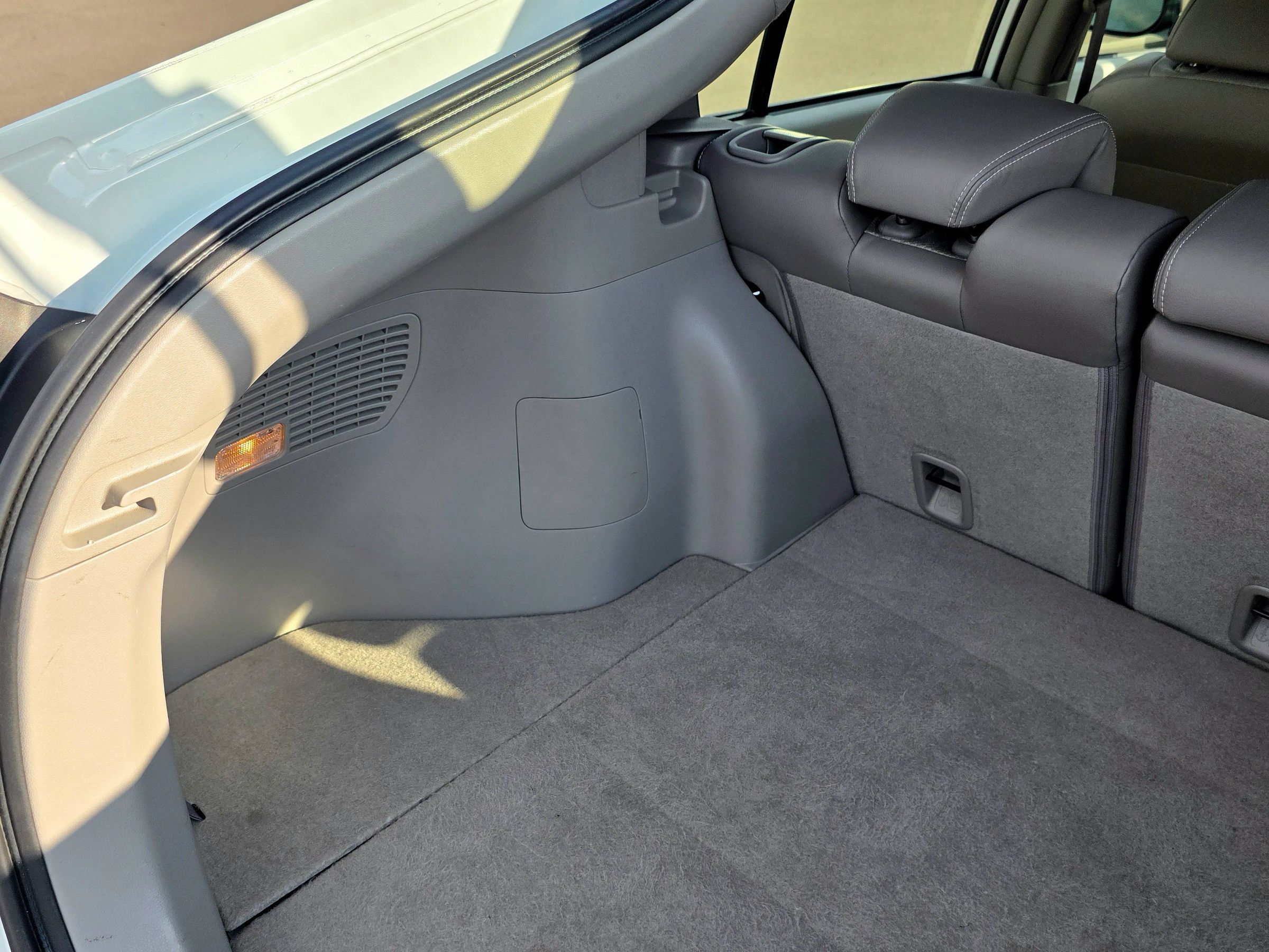 Used 2014 Honda Insight EX image 57