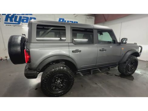 Used 2022 Ford Bronco Badlands AWD/4WD image 9