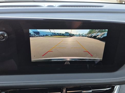 New 2026 Buick Envista Sport Touring w/ Convenience I Package FWD image 17