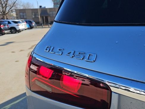 Used 2025 Mercedes-Benz GLS 450 GLS 450 image 6