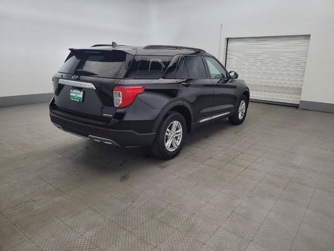 Used 2022 Ford Explorer XLT w/ Equipment Group 202A AWD/4WD image 9