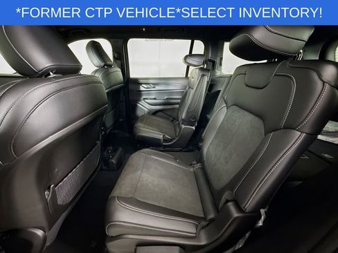 New 2025 Jeep Grand Cherokee L Altitude image 24