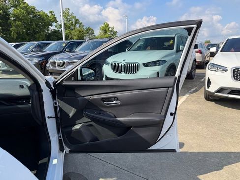 Used 2023 Nissan Sentra S FWD image 29