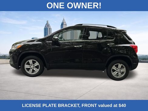 Used 2019 Chevrolet Trax LT w/ LT Convenience Package AWD/4WD image 2