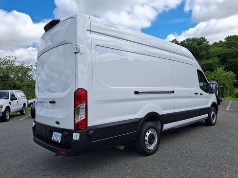 Used 2024 Ford Transit 250 148 High Roof Extended w/ Load Area Protection Package RWD image 6
