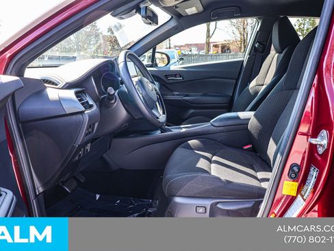 Used 2018 Toyota C-HR XLE FWD image 18