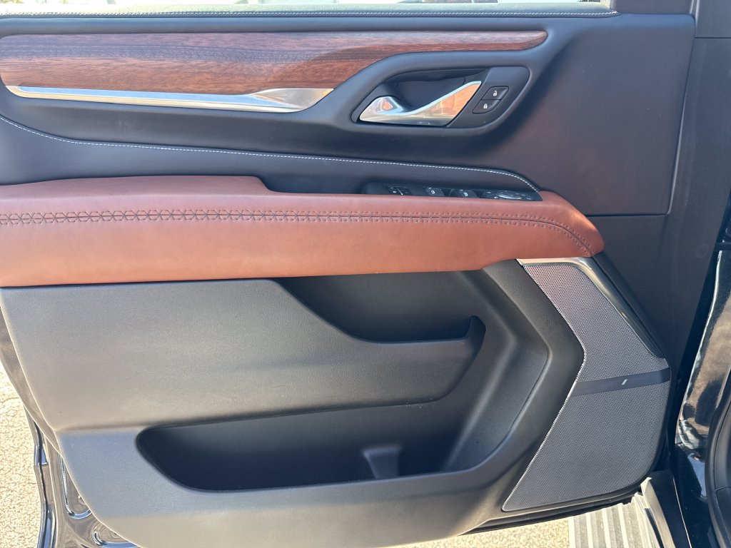 Certified 2023 GMC Yukon XL Denali Ultimate AWD/4WD image 15
