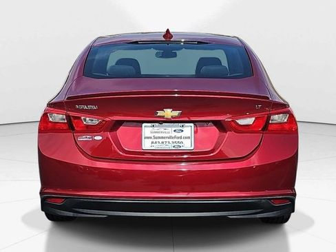 Used 2018 Chevrolet Malibu LT image 4