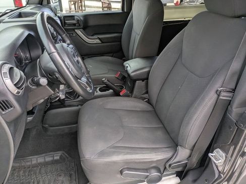 Certified 2018 Jeep Wrangler Sport AWD/4WD image 11