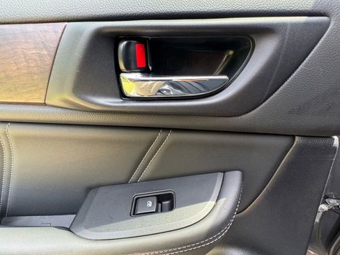 Used 2019 Subaru Outback 2.5i Limited image 17