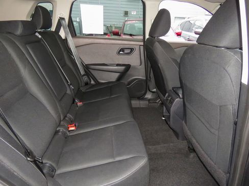 Certified 2024 Nissan Rogue S image 19