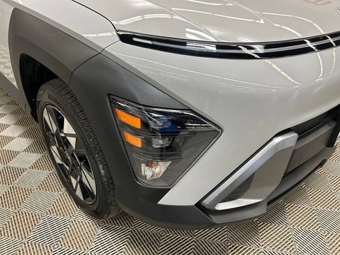 Used 2025 Hyundai Kona SEL AWD/4WD image 5