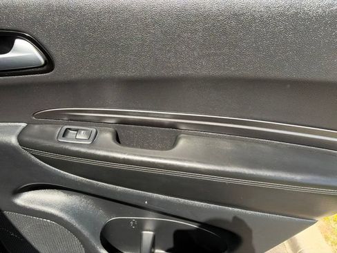 Used 2022 Dodge Durango SXT AWD/4WD image 34