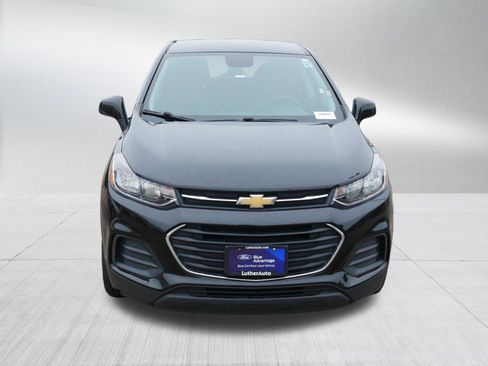 Used 2020 Chevrolet Trax LS w/ Tint and Cruise Package FWD image 2