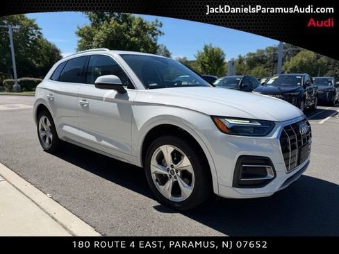 Used 2021 Audi Q5 2.0T Premium Plus w/ Premium Plus Package AWD/4WD image 3