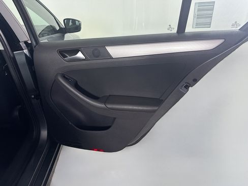 Used 2018 Volkswagen Jetta S FWD image 27