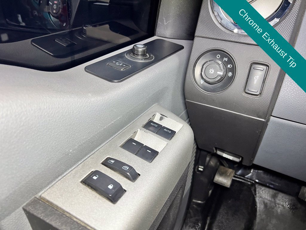 Used 2015 Ford F250 XLT w/ XLT Premium Package AWD/4WD image 16