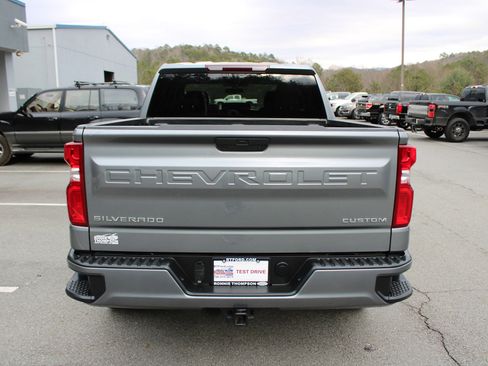 Used 2020 Chevrolet Silverado 1500 Custom w/ Custom Convenience Package image 4